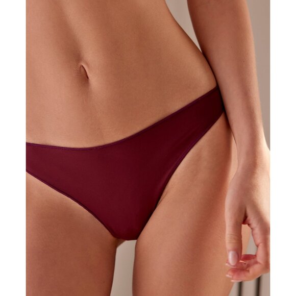 🎉LAST CHANCE🎉 FREE PEOPLE Collagen Yarn Thong / Port Royal - Picture 8 of 9